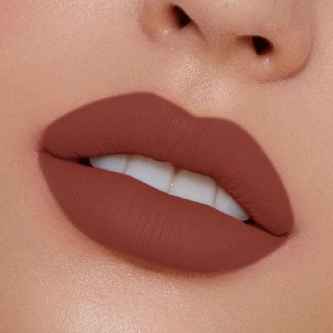Creamy matte lipstick